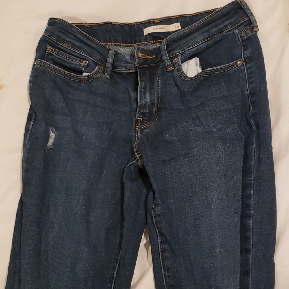 Levi 711 skinny jeans
